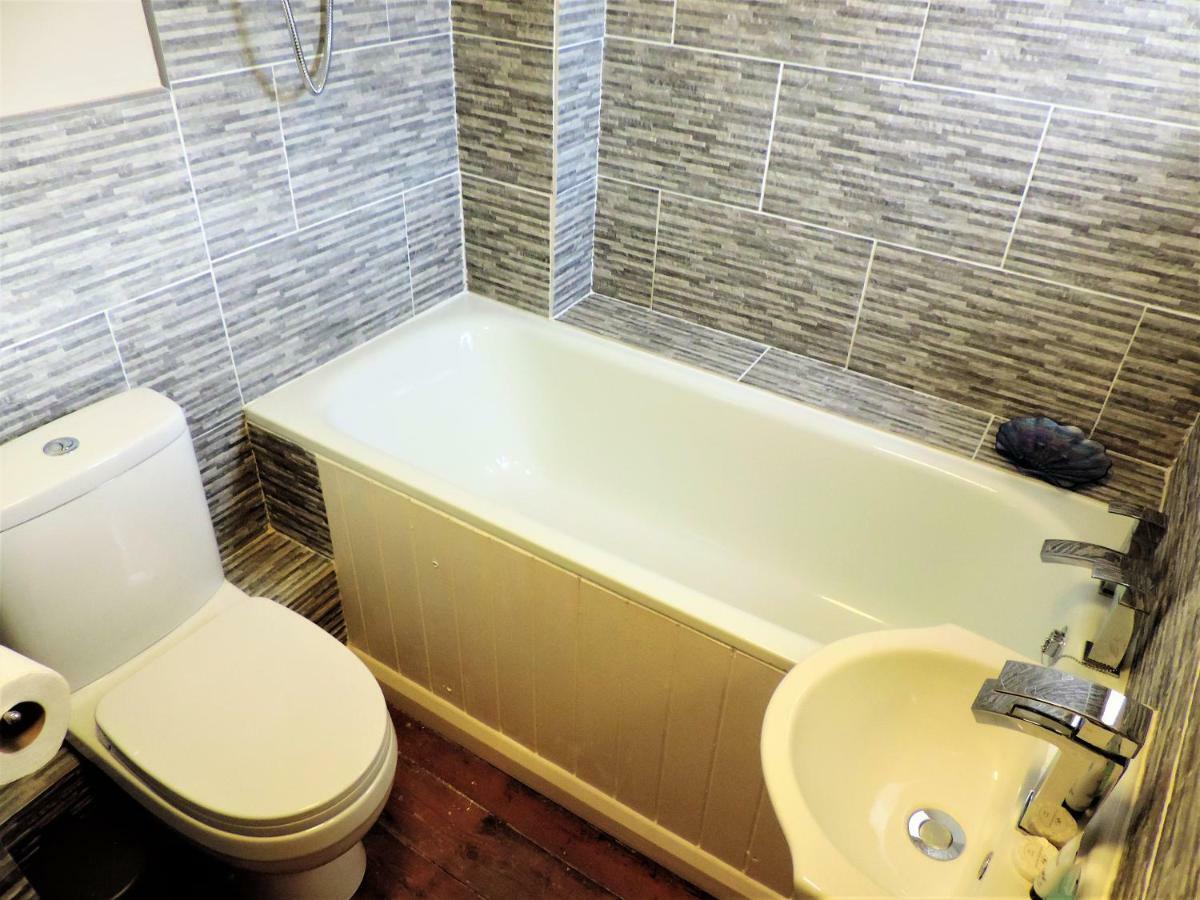 1 Bed Bagshot Pennyhill Accommodation Εξωτερικό φωτογραφία
